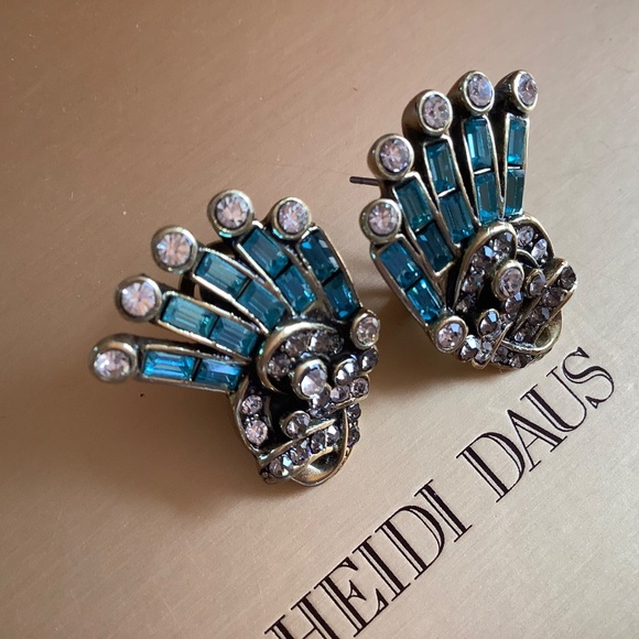 HEIDI DAUS Crystal Hue Persuasion Button Art Deco Earrings Turquoise Omega Backs - Picture 3 of 16